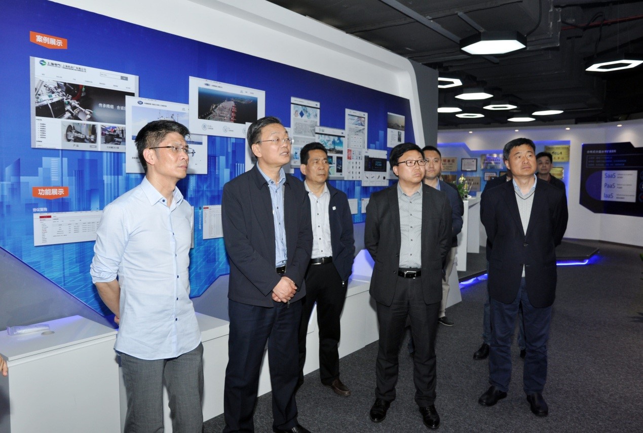 山东省临沂市罗庄区政协主席夏洪成一行莅临爱姆意调研交流